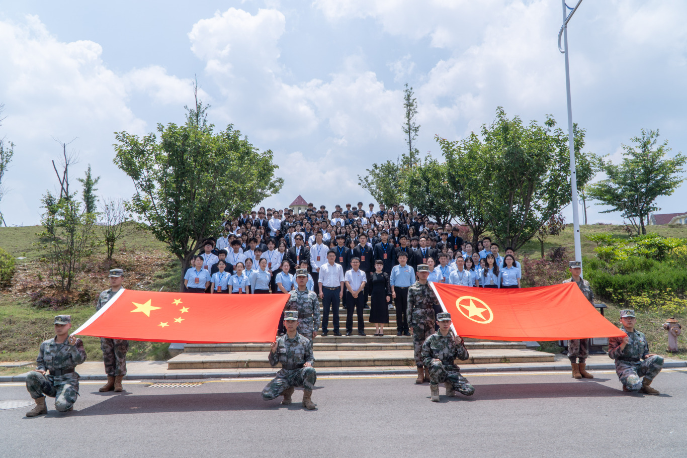 1750080414944085296.png 2222.png